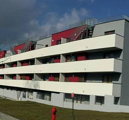 Visitcracow Apartament شقة